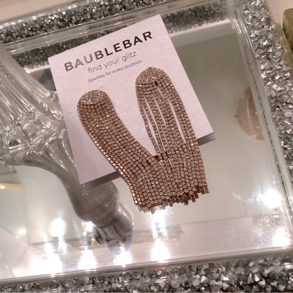 Pretty sparkle statement earrings - Picture 2 of 4